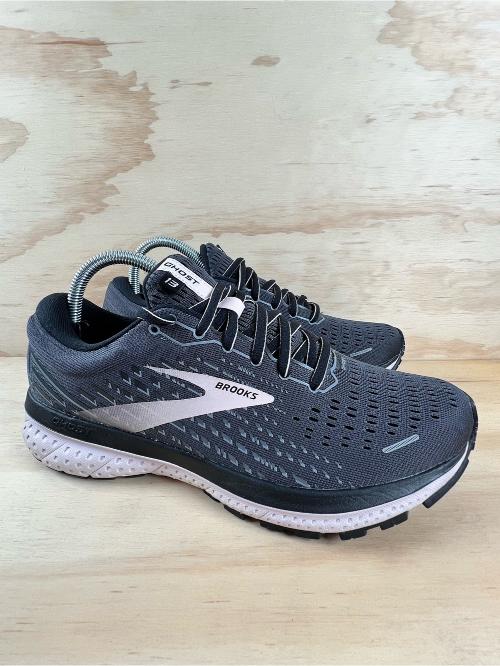Brooks Ghost 13 Running Shoes Womens Size 9 Dark Gray Athletic Gym Sneakers